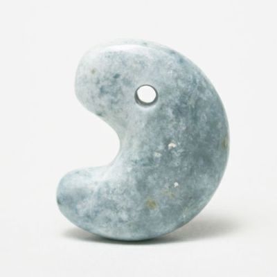 勾玉／青色（入コン沢）ヒスイ | 糸魚川翡翠工房こたき