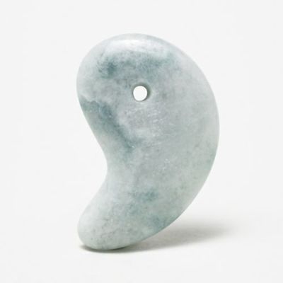 勾玉／青色（入コン沢）ヒスイ | 糸魚川翡翠工房こたき