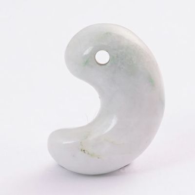 勾玉／白色ヒスイ | 糸魚川翡翠工房こたき