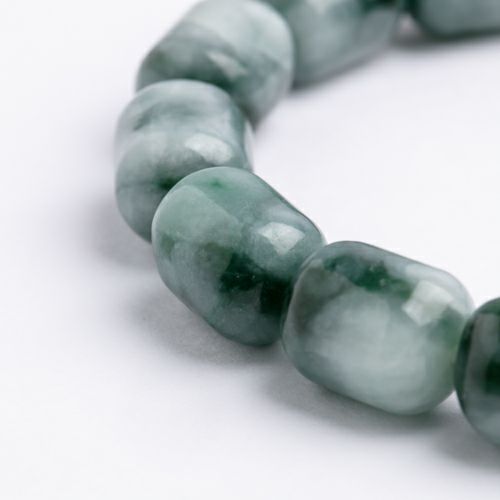 翡翠ブレスレット