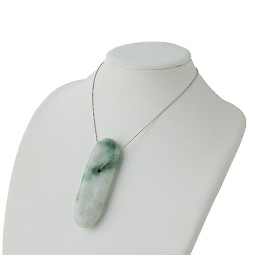 大型・長さ85mm】（高品質淡緑色ヒスイ）糸魚川天然翡翠大珠 | 糸魚川