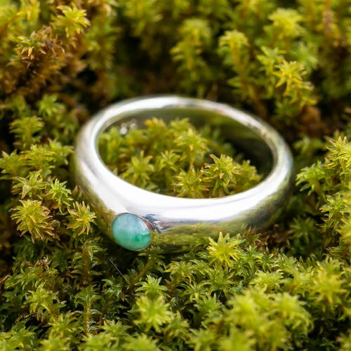 11.5号サイズ・貴重な美玉】（高品質濃緑色ヒスイ）糸魚川天然翡翠