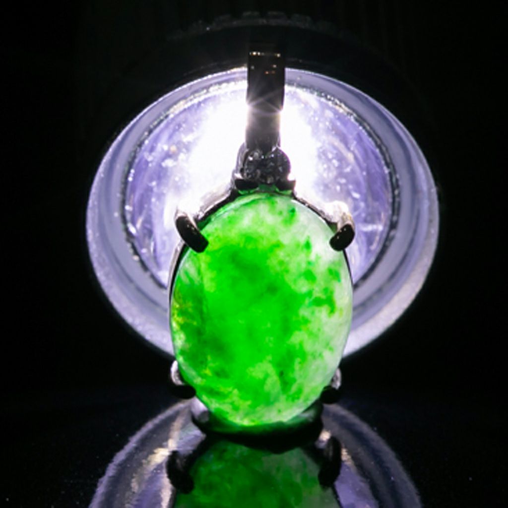 K14・艶美麗・透明感良し】（高品質濃緑色ヒスイ）糸魚川天然翡翠