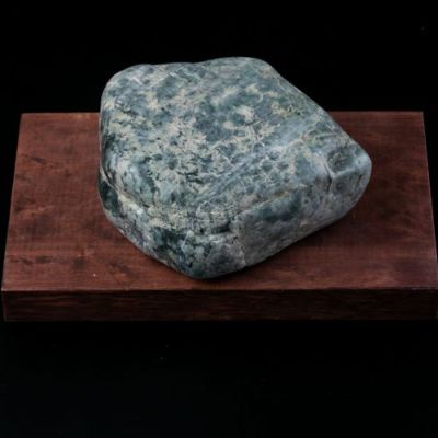 原石／青色（入コン沢）ヒスイ | 糸魚川翡翠工房こたき