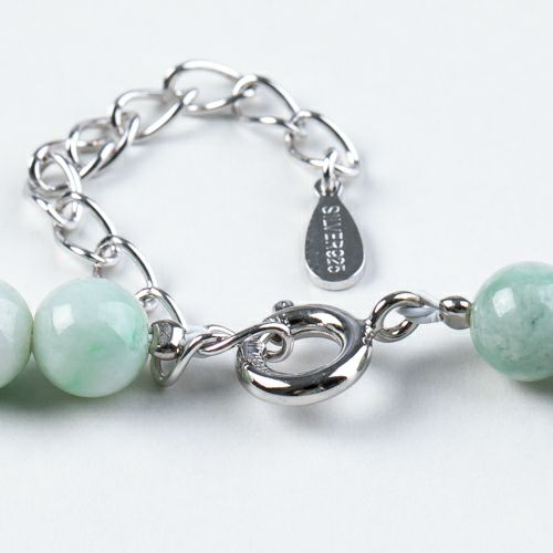 翡翠ネックレス