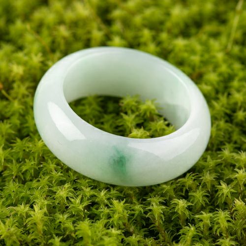 天然翡翠フルーツグリーン 透かしリング 甘く爽やかな色合い 天然翡翠フルーツグリーン 透かしリング 甘く爽やかな色合い 18号・淡