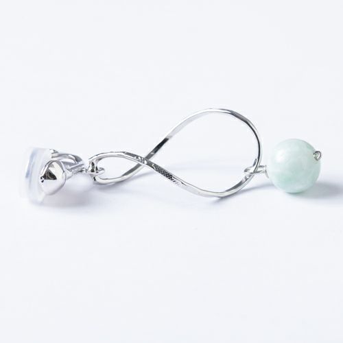 翡翠イヤリング