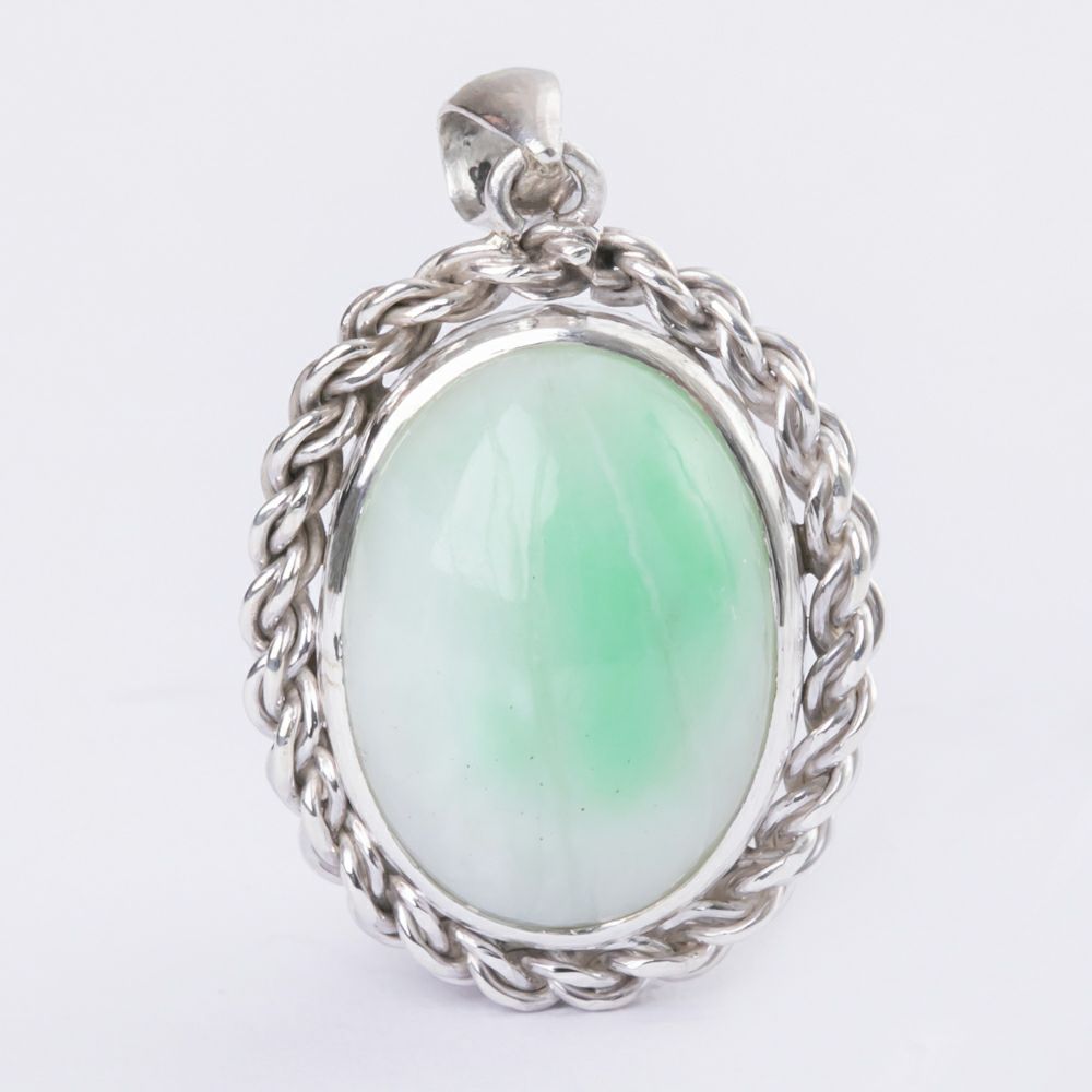 淡緑色マーブル・艶良し】（高品質淡緑色ヒスイ）糸魚川天然翡翠