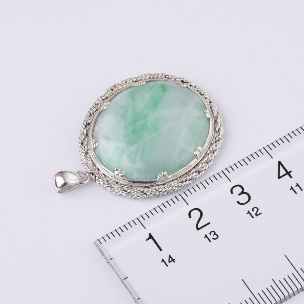 翡翠アクセサリー