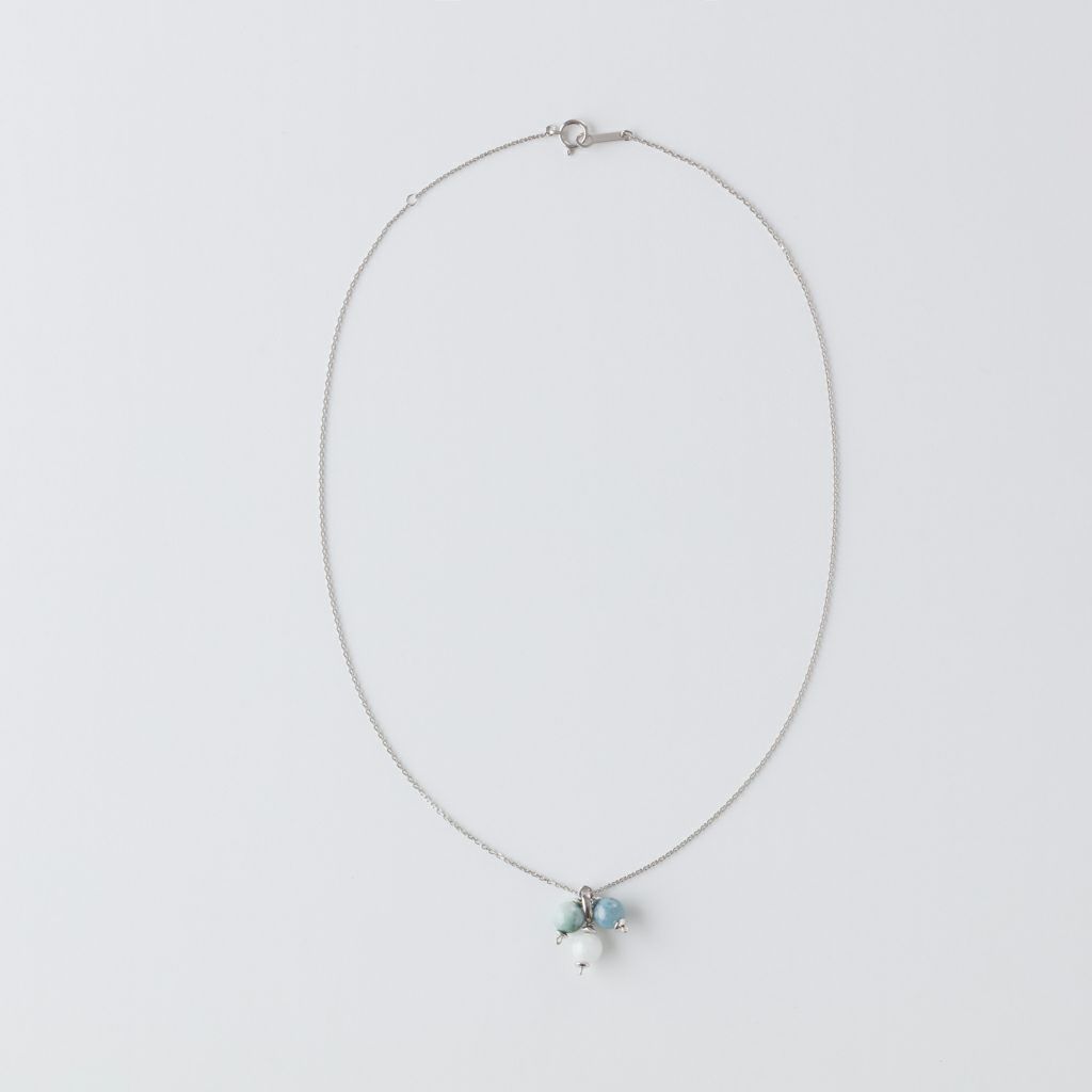 翡翠ネックレス