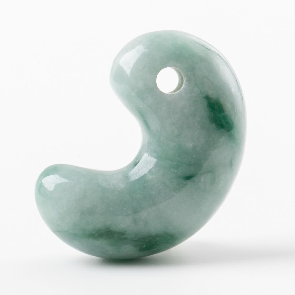 【濃緑まだら模様・艶美麗】(高品質濃緑色ヒスイ)糸魚川天然翡翠勾玉 | 糸魚川翡翠工房こたき