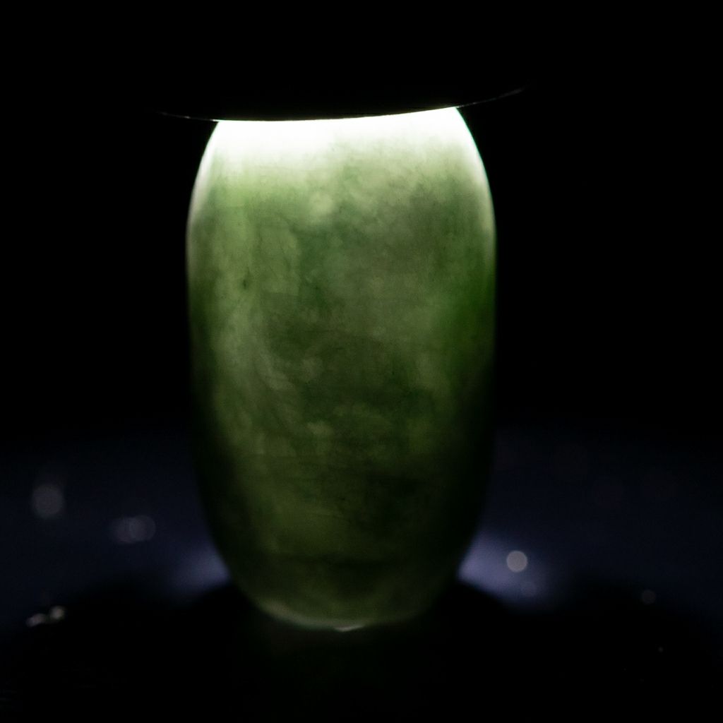 翡翠管玉ペンダント