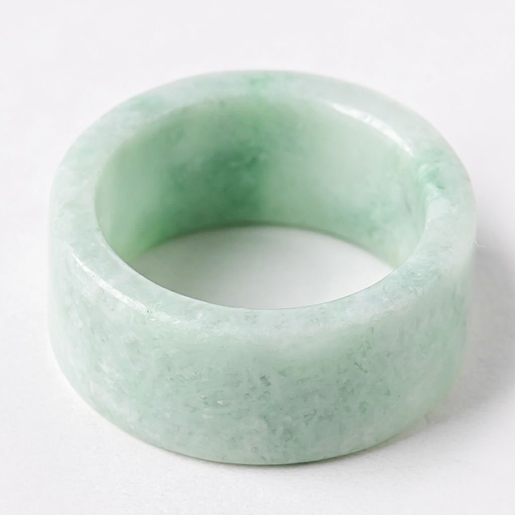 翡翠管玉ペンダント