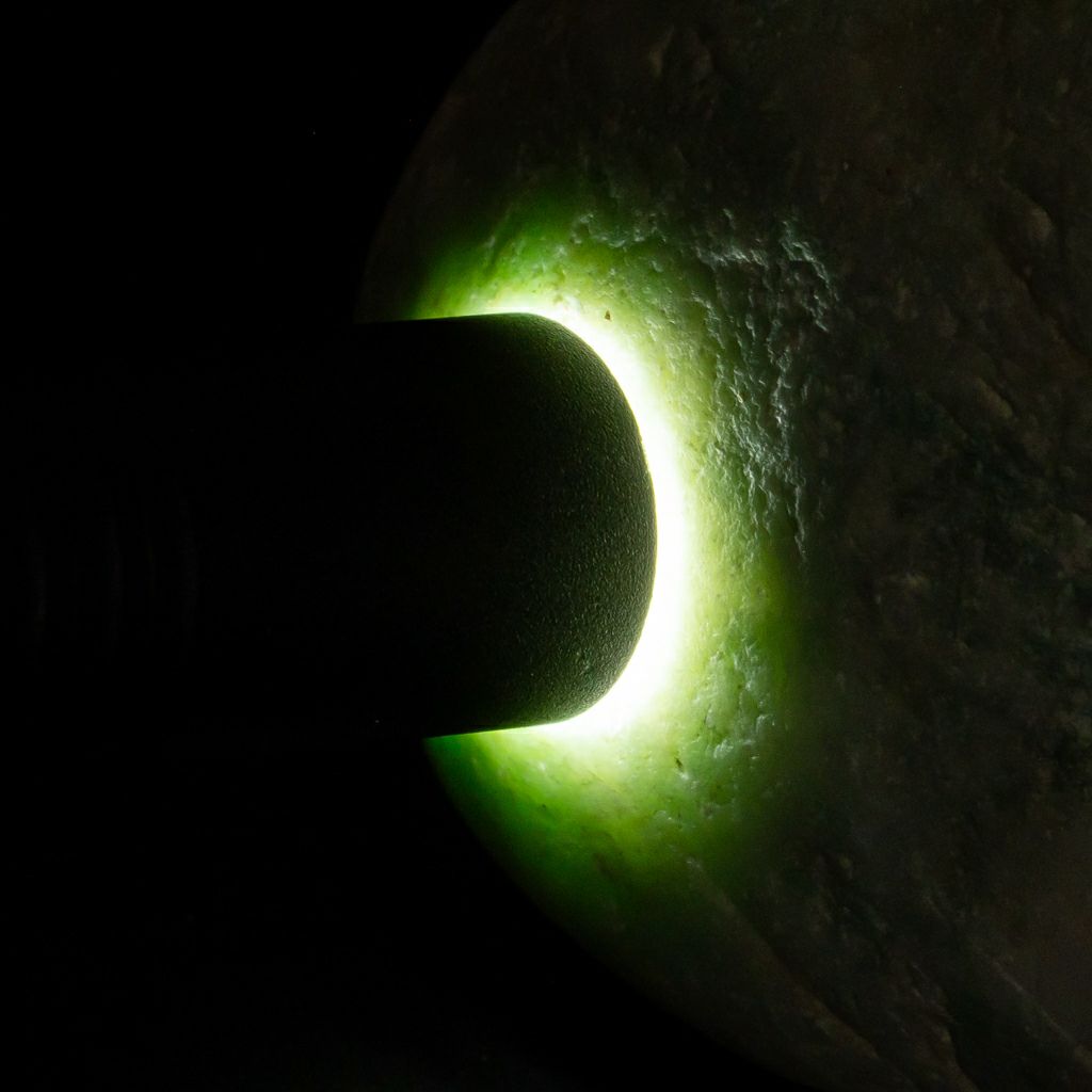 プレミアム・海石・淡緑青色・2,900g】（プレミアム淡緑青色ヒスイ