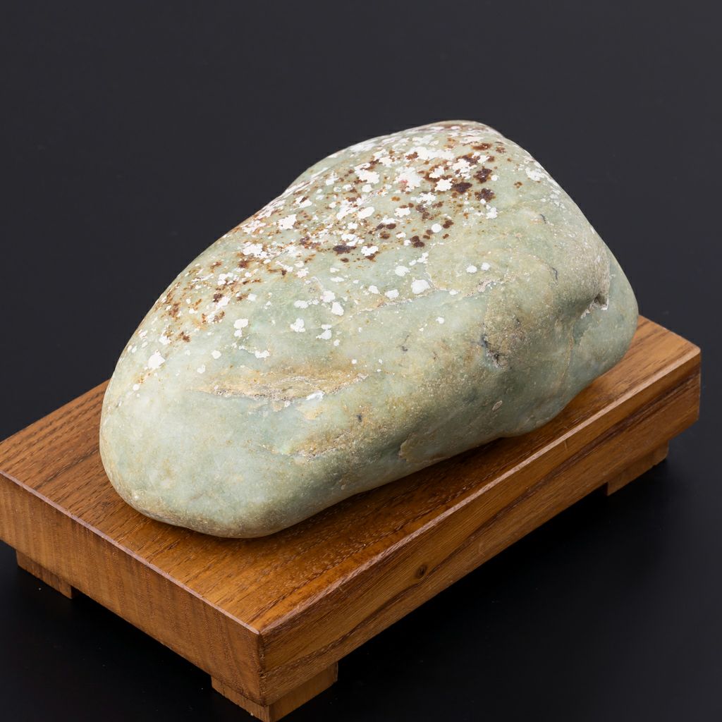 海石・親不知海岸産・2,300g】（高品質淡緑色ヒスイ）糸魚川天然翡翠