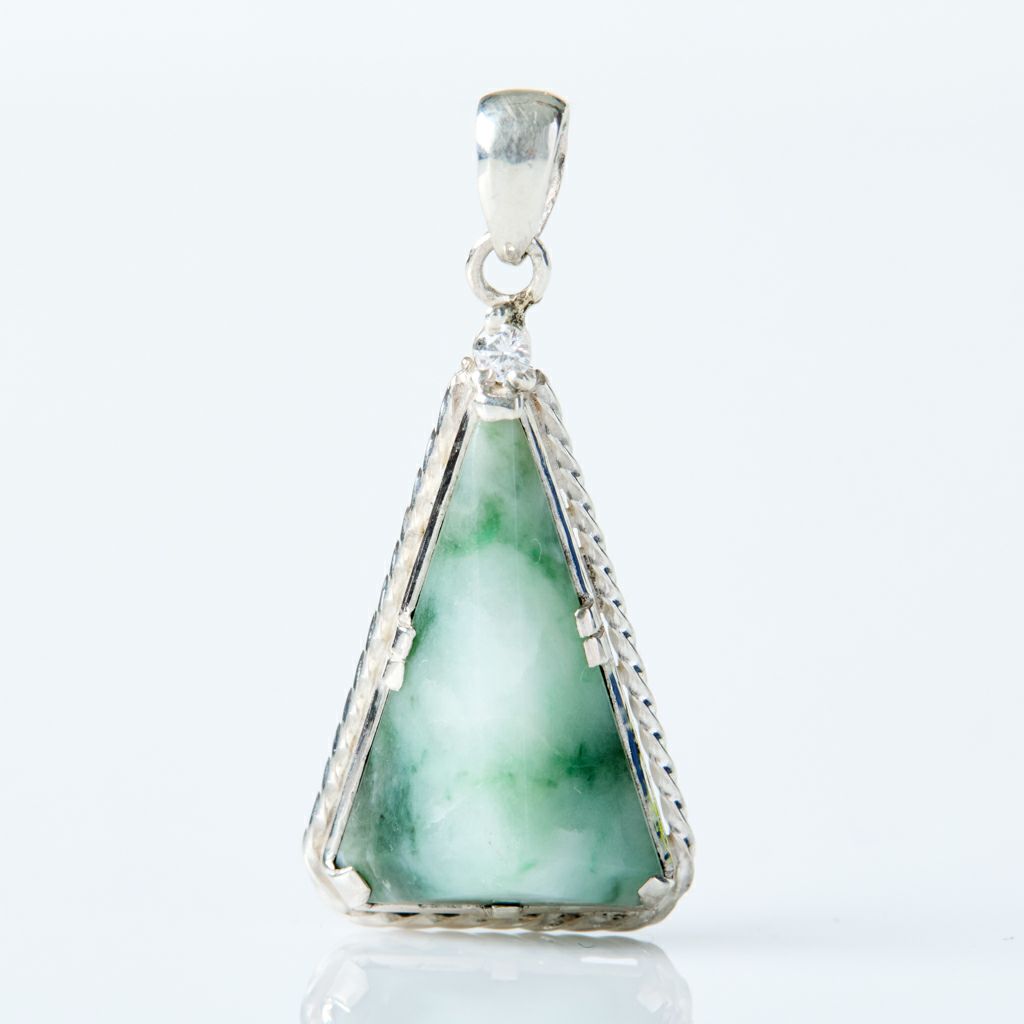 翡翠ペンダントアクセサリー