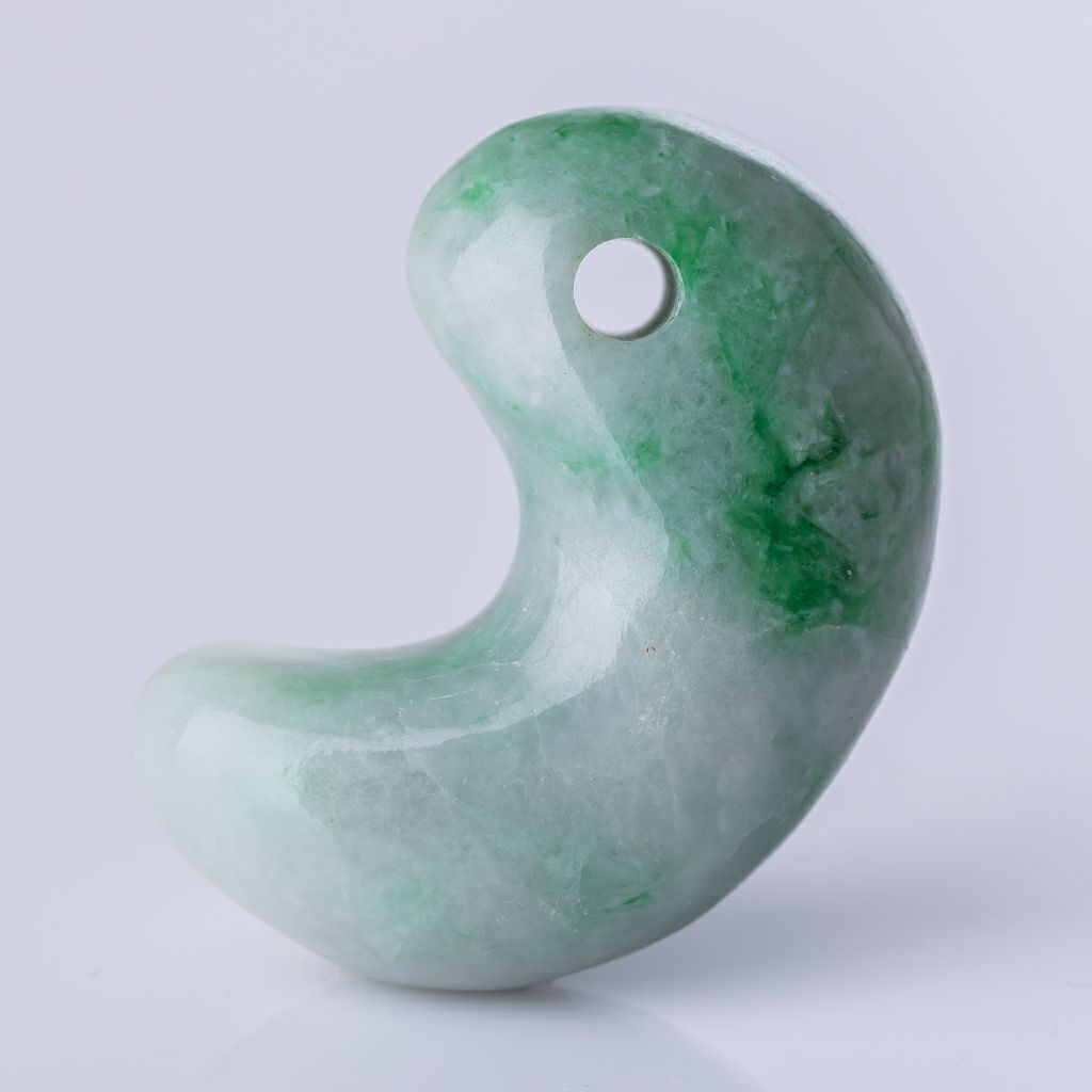 ✳premiumシリーズ一流の勾玉 コレクション レベルです‼️糸魚川翡翠