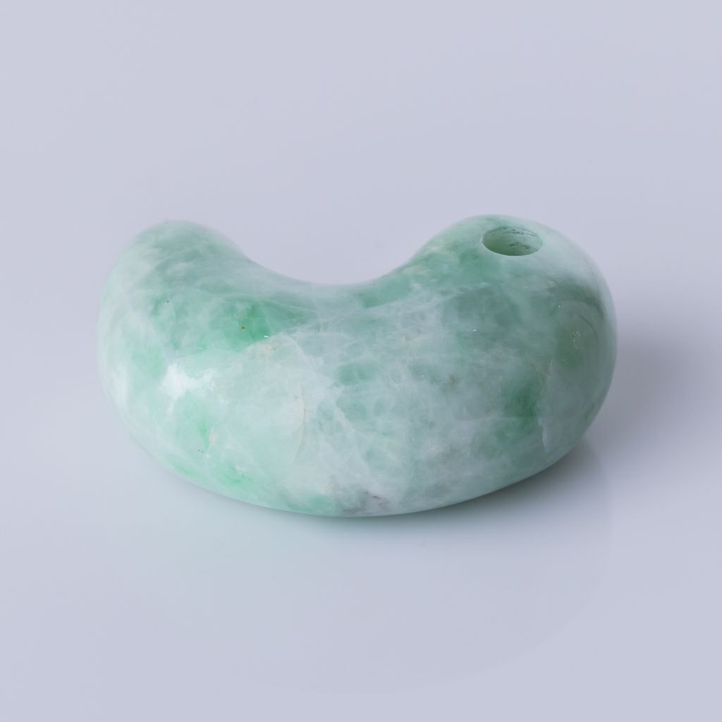 翡翠勾玉