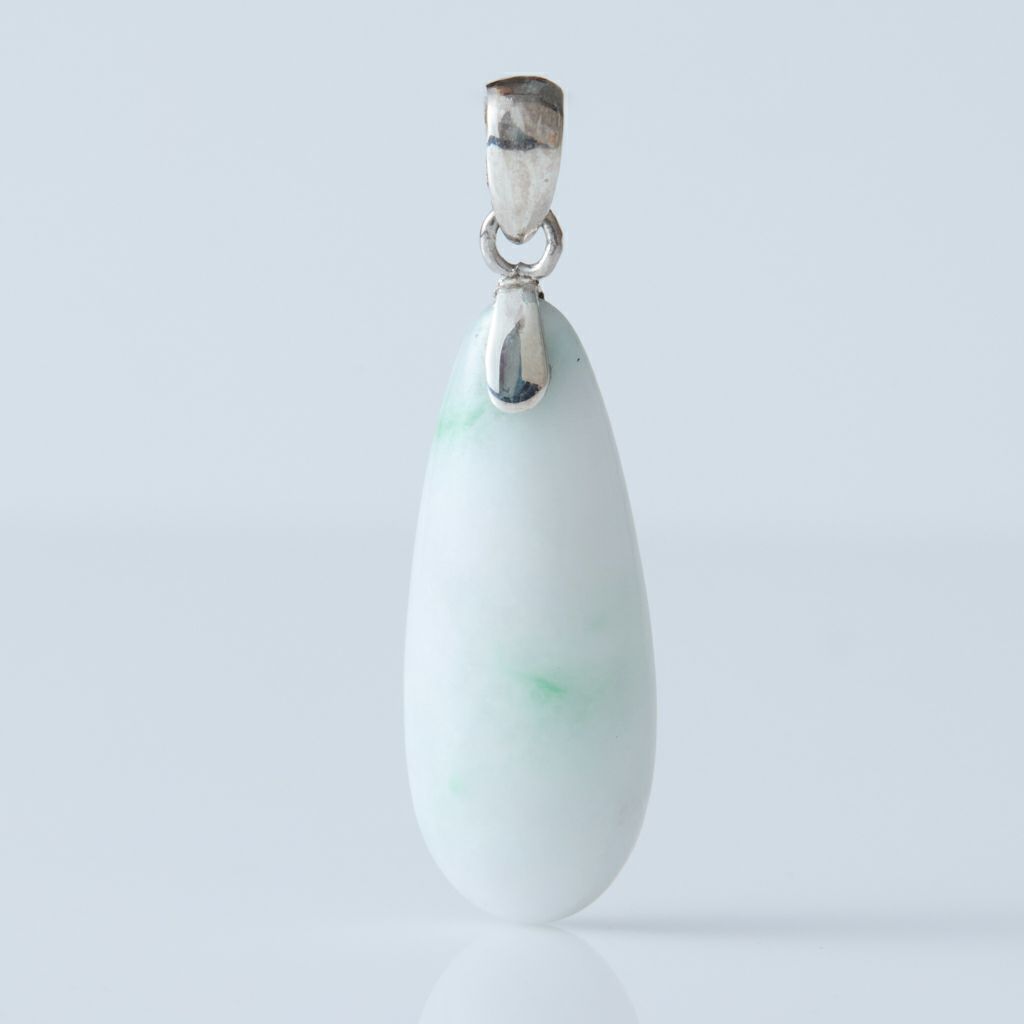 翡翠ペンダント