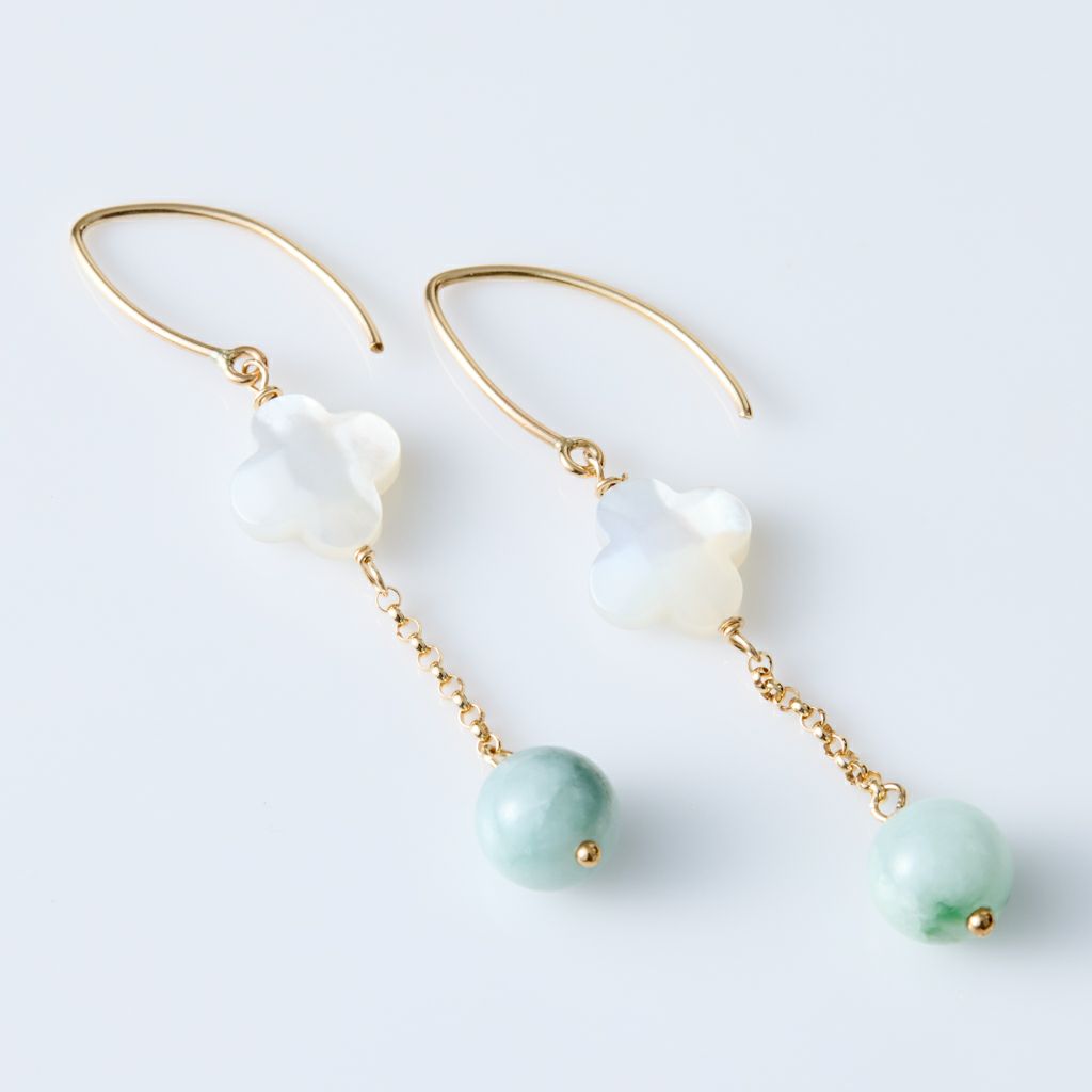 翡翠ピアス