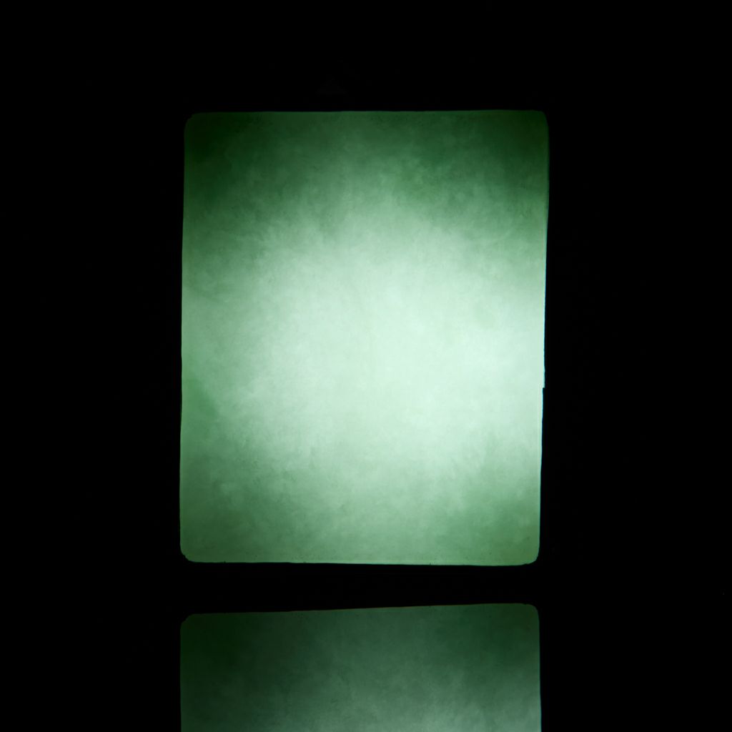 翡翠ペンダント