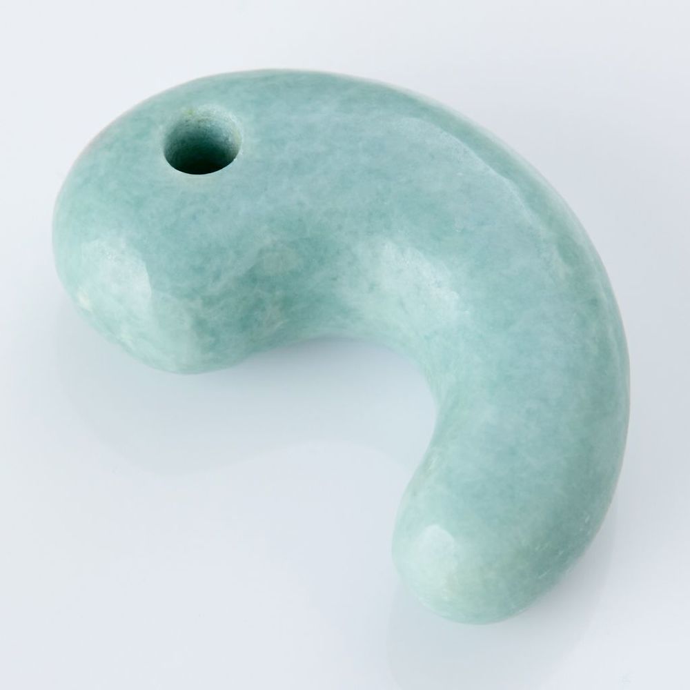 翡翠勾玉