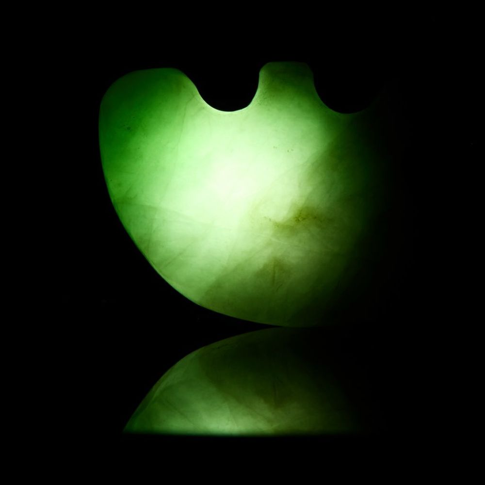 翡翠ペンダント