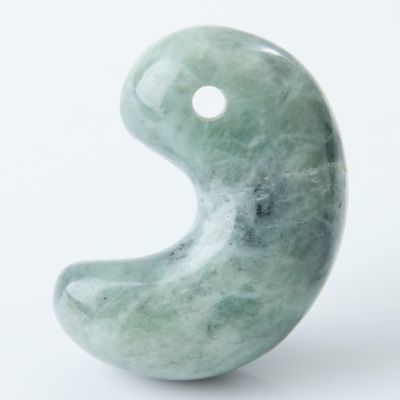 糸魚川翡翠勾玉・ブレスレット・指輪の専門店｜《公式》糸魚川翡翠工房