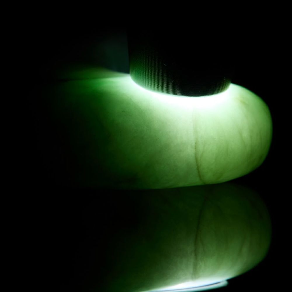 翡翠ペンダント