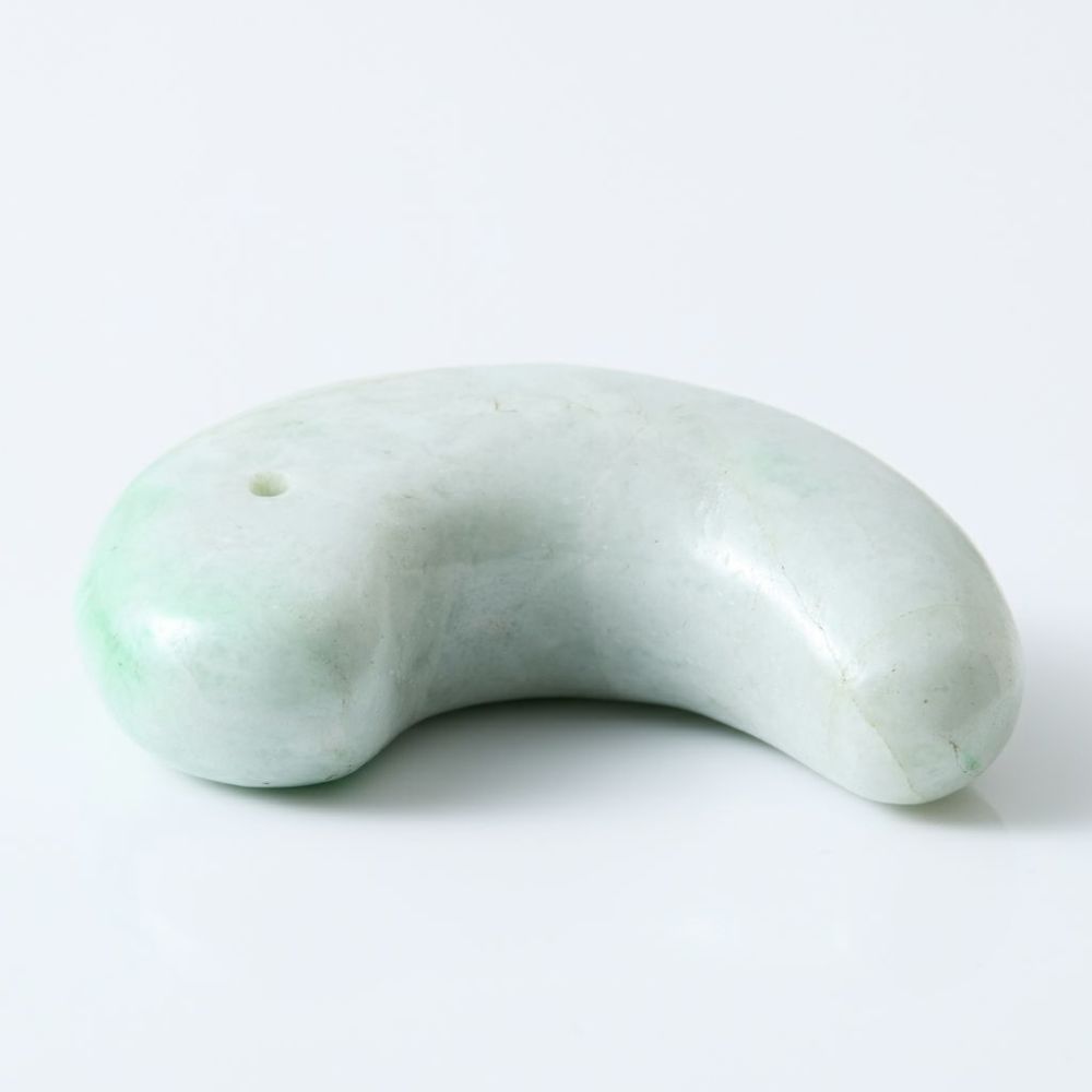 翡翠勾玉