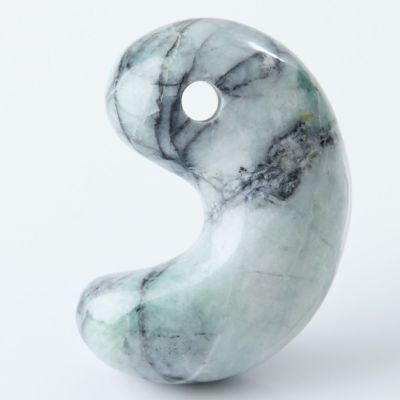 糸魚川翡翠勾玉・ブレスレット・指輪の専門店｜《公式》糸魚川翡翠工房