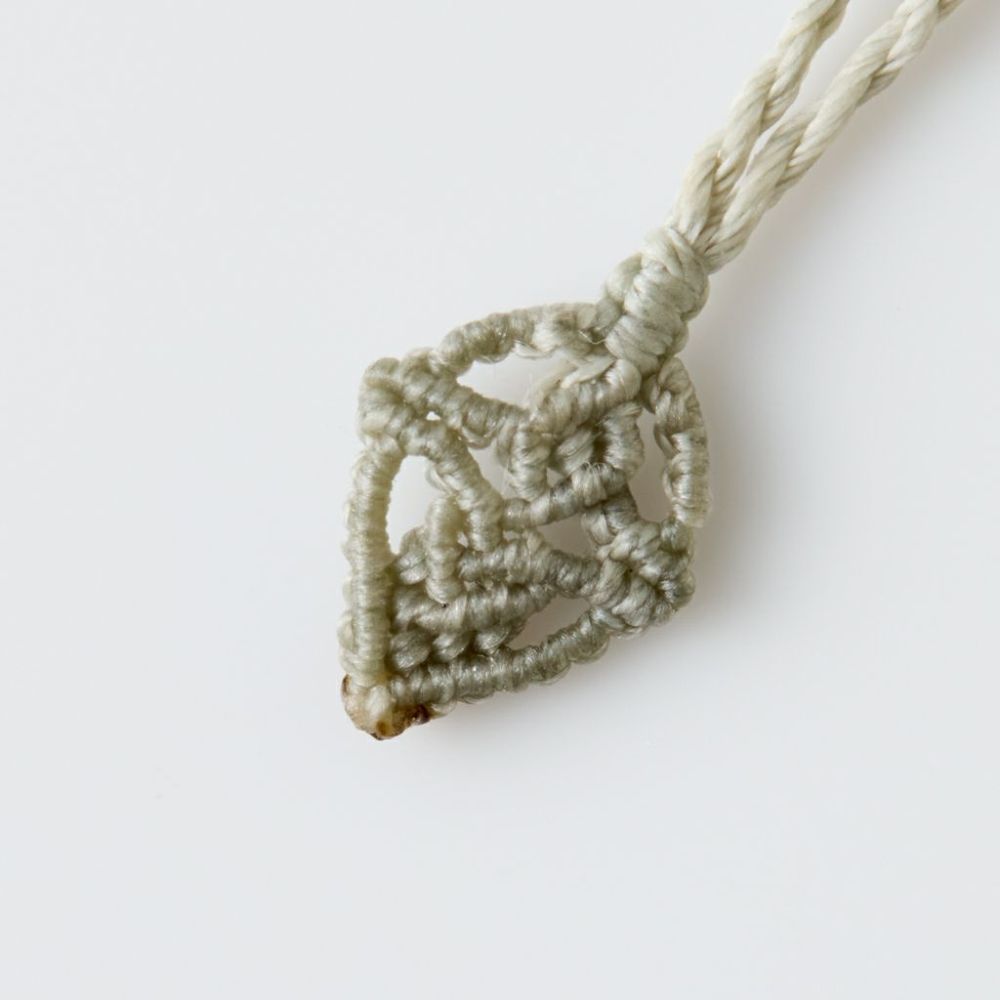 翡翠ペンダント