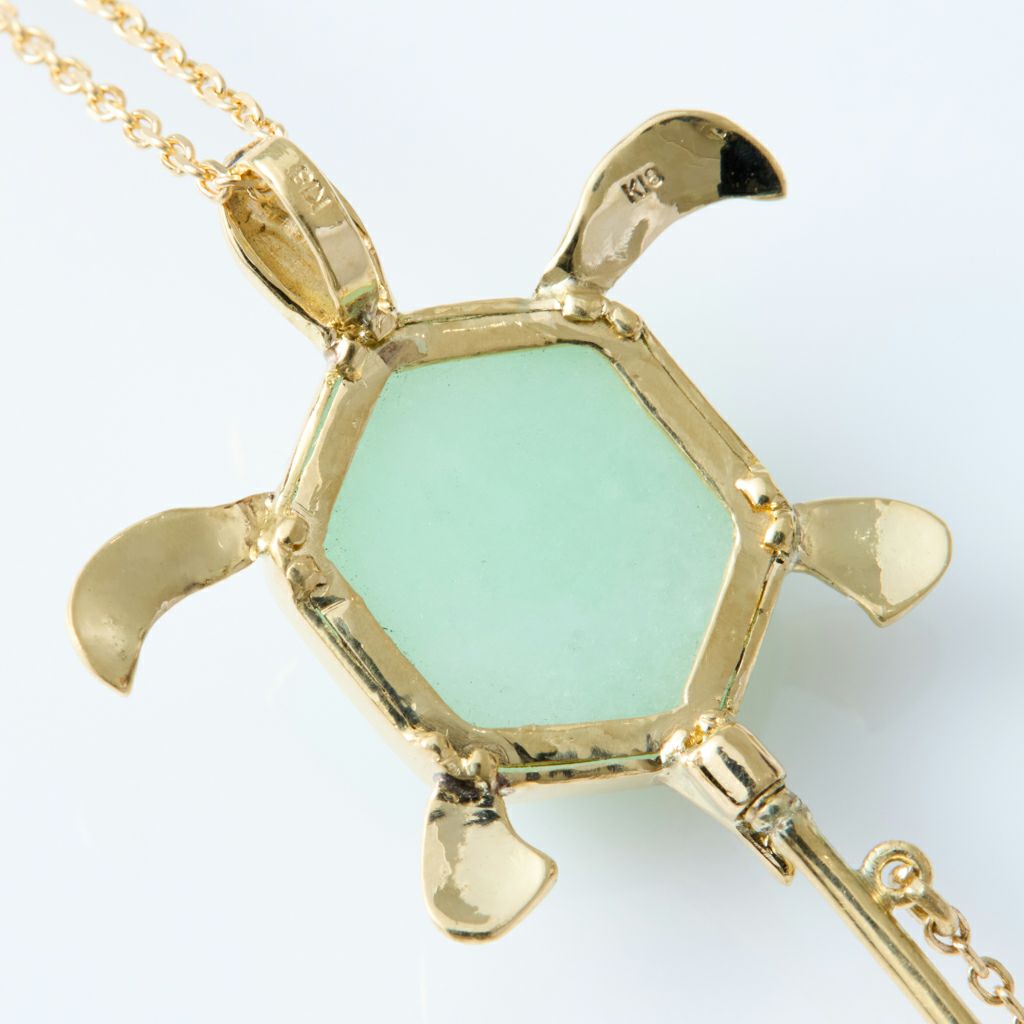 翡翠ペンダント