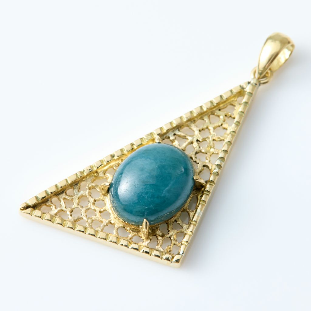 翡翠ペンダント