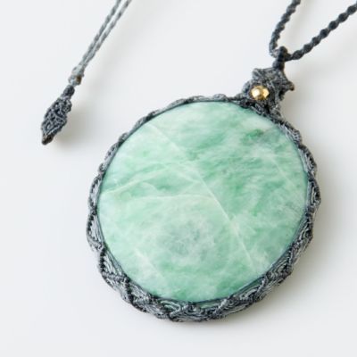 翡翠ペンダント