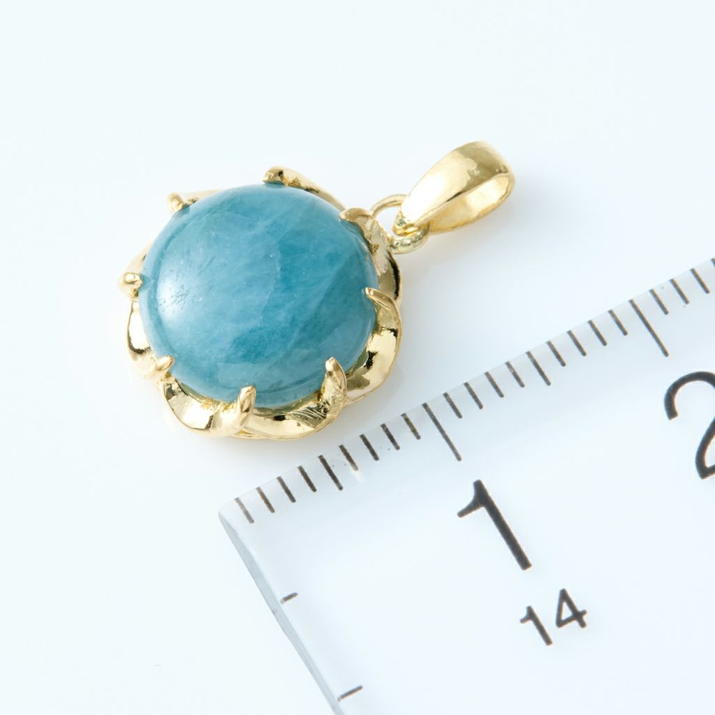 翡翠ペンダント