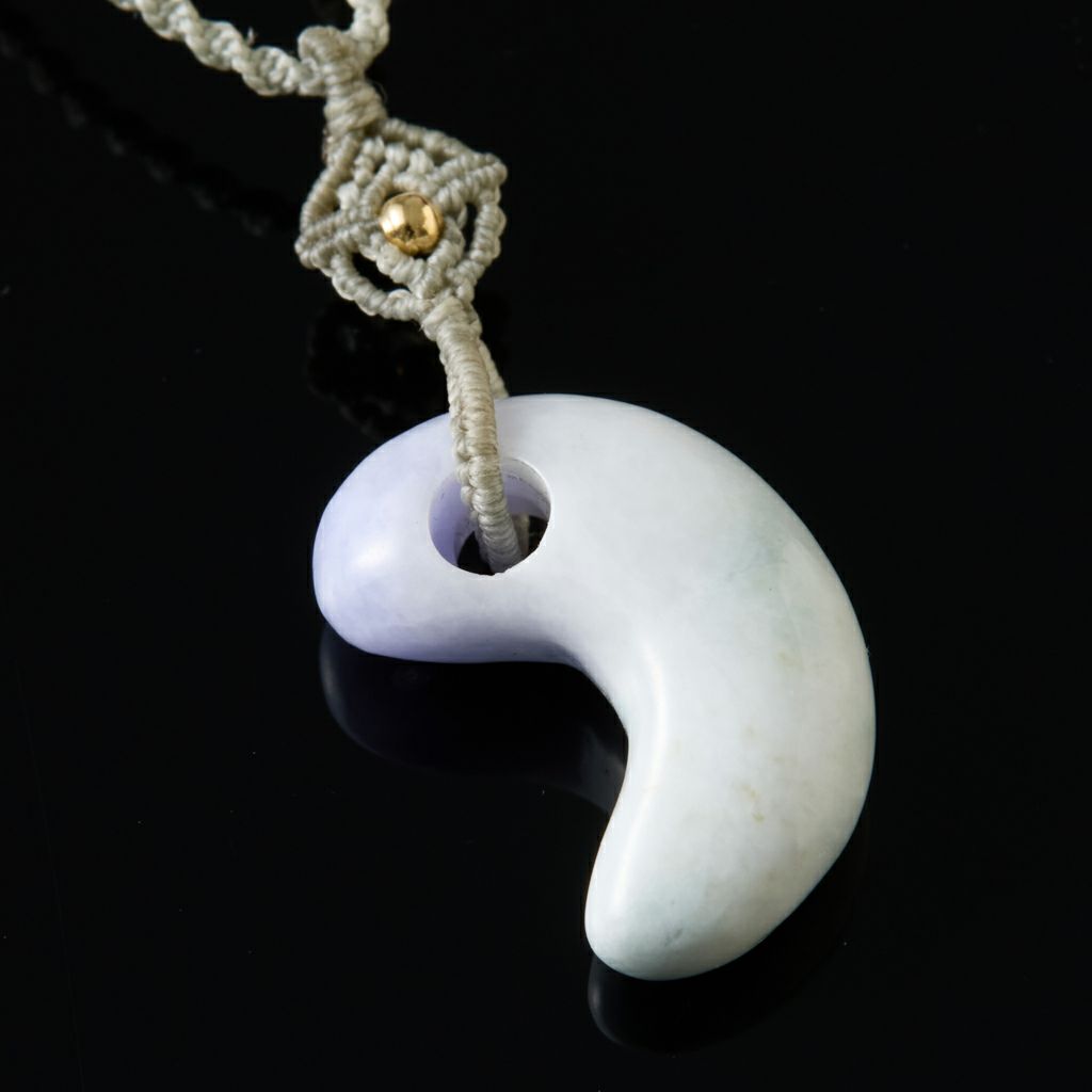 翡翠ペンダント