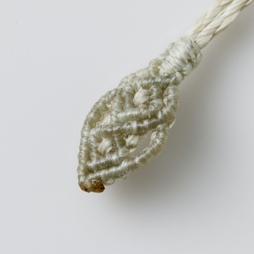 翡翠ペンダント