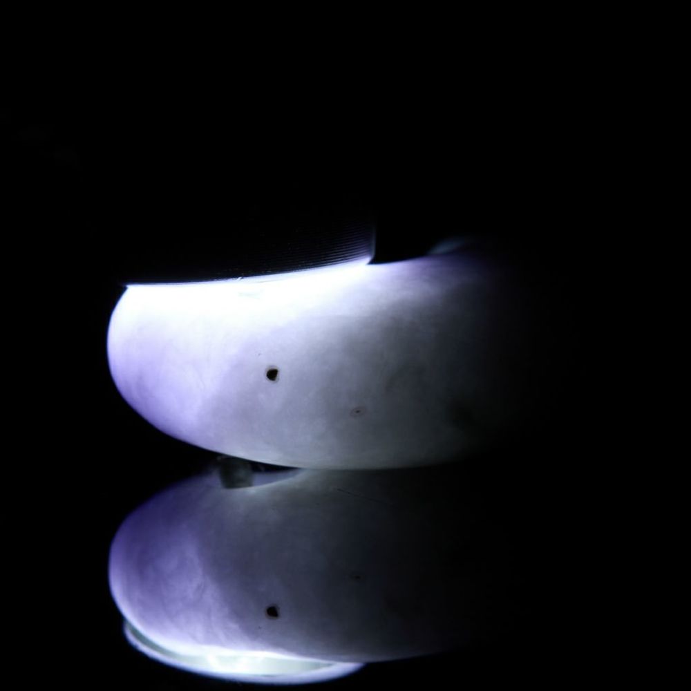 翡翠ペンダント