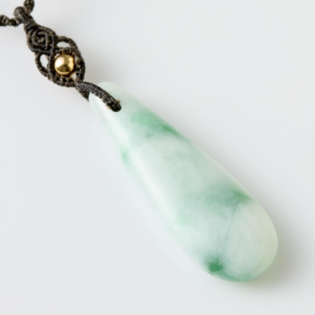 翡翠ペンダント