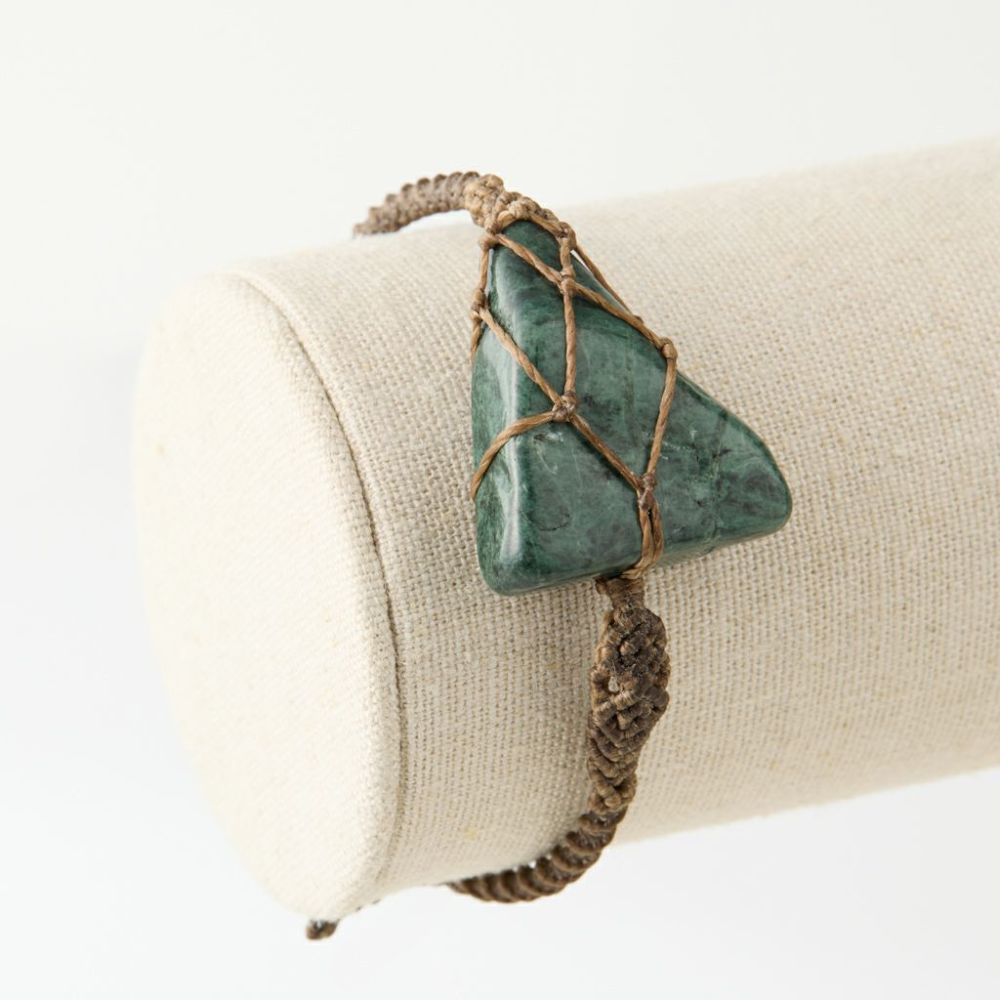 翡翠ブレスレット