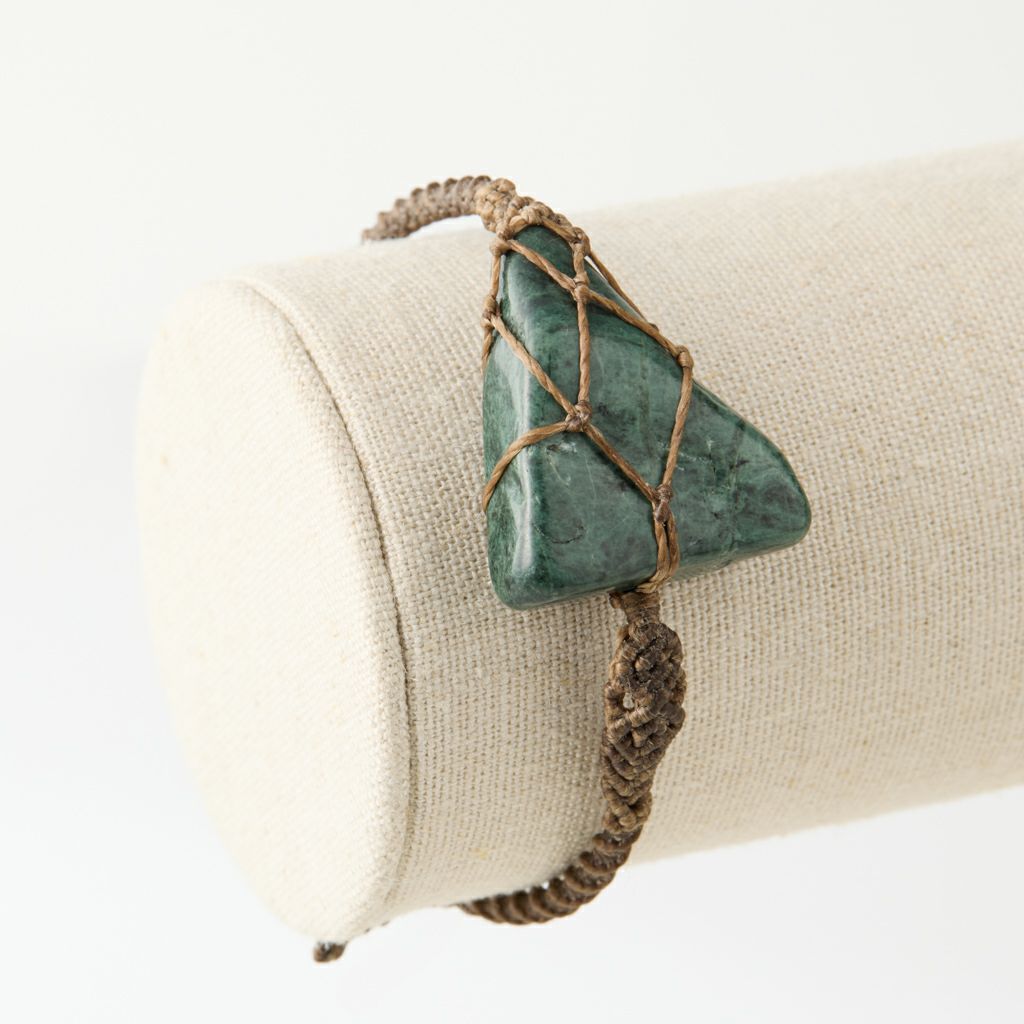 翡翠ブレスレット